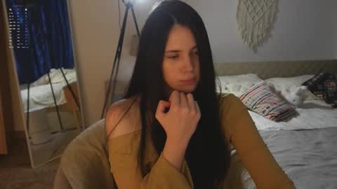 Snapshot of nimfaheart chatting on 11-04-25, 05:45 Jennet online show from 11-04-25, 05:45