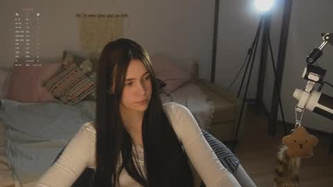Snapshot of nimfaheart chatting on 05-07-26, 06:57 Jennet online show from 05-07-26, 06:57