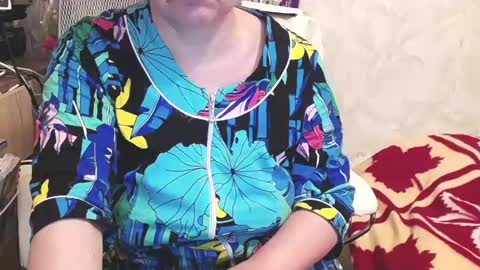 Nimfalove online show from 04-12-26, 08:14