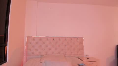 Snapshot of nina_fooxxx1 chatting on 06-14-26, 03:25 Nina Fox online show from 06-14-26, 03:25
