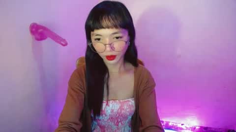 Snapshot of nina_mochikiss21 chatting on 06-14-26, 05:09 Nina online show from 06-14-26, 05:09