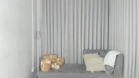 Snapshot of nina_ponse chatting on 12-05-25, 07:54 Natalia FOLLOW ME ---- nathy po online show from 12-05-25, 07:54