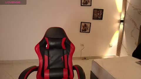 Snapshot of nina_rouge7 chatting on 11-07-25, 11:21 N I N A online show from 11-07-25, 11:21