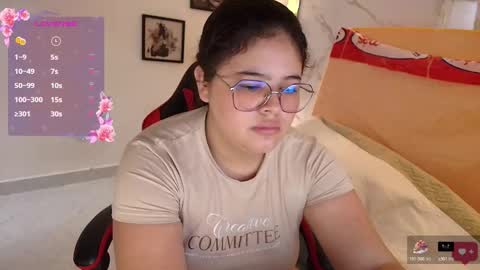 Snapshot of nina_rouge7 chatting on 11-15-25, 01:40 N I N A online show from 11-15-25, 01:40