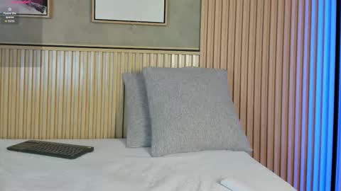 NINA online show from 11-22-25, 12:37