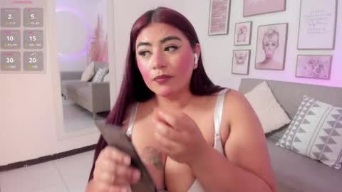 nina_voss online show from 05-06-26, 09:20