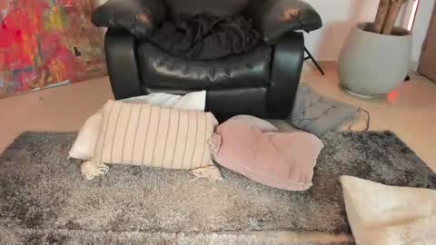 Snapshot of ninaa_sky chatting on 09-24-25, 01:36    online show from 09-24-25, 01:36