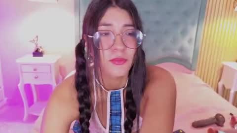 Snapshot of ninaavelvett chatting on 06-09-26, 12:50 Nina online show from 06-09-26, 12:50