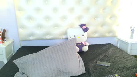 Snapshot of ninaavelvett chatting on 06-11-26, 12:58 Nina online show from 06-11-26, 12:58