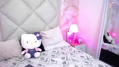 Nina Bravura online show from 01-16-26, 02:10