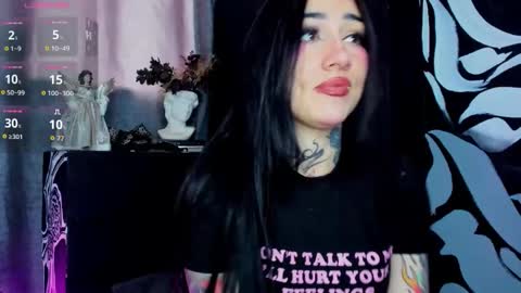 Snapshot of ninadanger chatting on 12-22-25, 03:42 Heyyy guys Im Ninas crazy online show from 12-22-25, 03:42