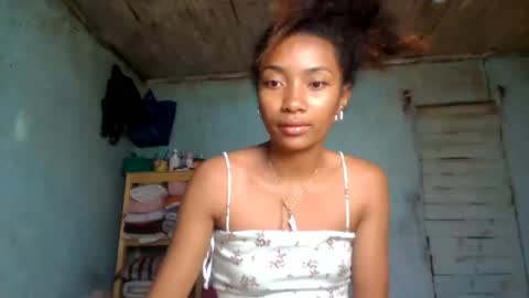 ninaeaa online show from 07-22-26, 12:19