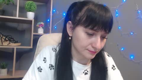 ninaflawlees online show from 11-21-25, 12:59