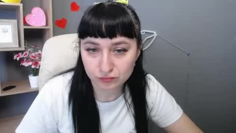 Snapshot of ninaflawlees chatting on 05-12-26, 12:02 ninaflawlees online show from 05-12-26, 12:02