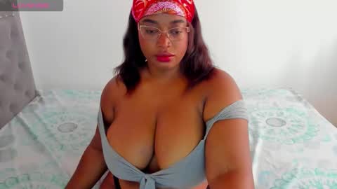 Valentina online show from 02-18-26, 03:19