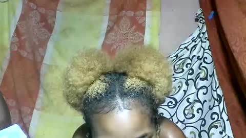 Snapshot of ninah9794 chatting on 11-27-25, 05:31 Ninah9794 online show from 11-27-25, 05:31