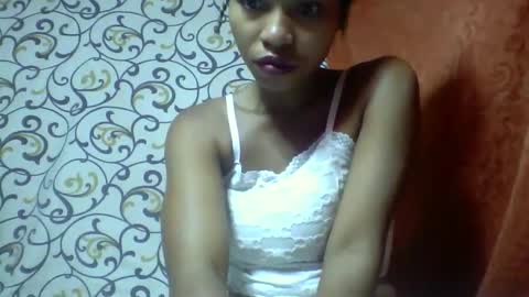 Snapshot of ninah9794 chatting on 12-15-25, 09:35 Ninah9794 online show from 12-15-25, 09:35