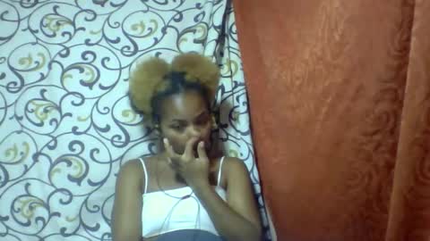 Snapshot of ninah9794 chatting on 12-15-25, 09:41 Ninah9794 online show from 12-15-25, 09:41