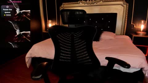 Snapshot of ninalustt chatting on 03-06-26, 07:43 Nina online show from 03-06-26, 07:43