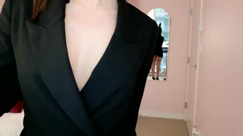 Snapshot of ninaoneil chatting on 02-22-25, 11:13 NinaOneil online show from 02-22-25, 11:13