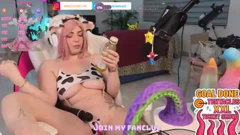 Snapshot of ninapoledance chatting on 09-29-25, 06:57 Nina online show from 09-29-25, 06:57