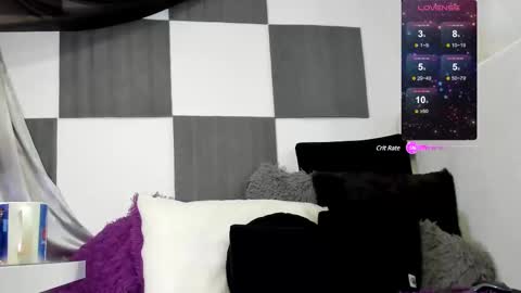 Nina online show from 03-11-25, 04:40