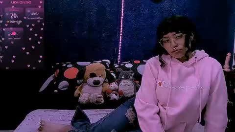 Nina online show from 05-19-26, 03:40