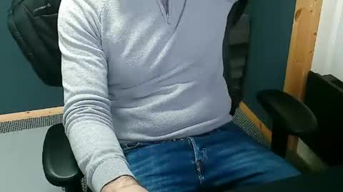 Nineinches online show from 01-27-25, 10:06