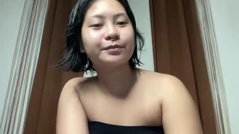 nini_luvskorn online show from 06-18-26, 08:58