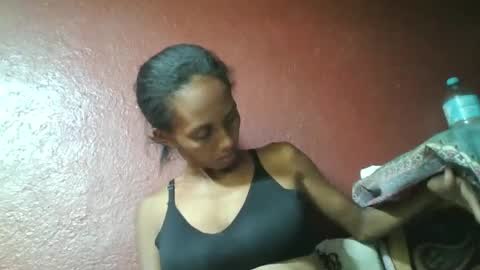 ninie246746 online show from 01-31-25, 10:10