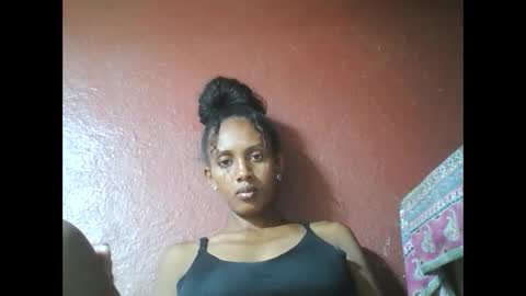 ninie246746 online show from 02-09-25, 10:09