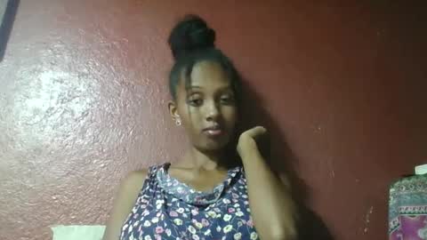 ninie246746 online show from 02-11-25, 05:16