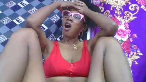 ninie246746 online show from 04-14-26, 06:41