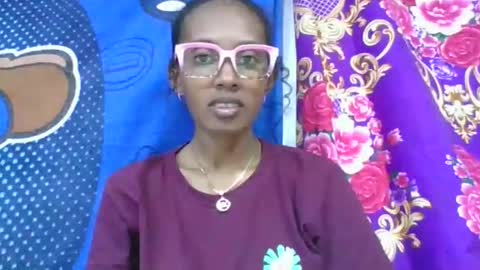 ninie246746 online show from 06-01-26, 07:32