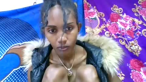 ninie246746 online show from 06-12-26, 05:50