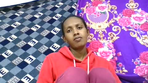 ninie246746 online show from 07-05-26, 05:58