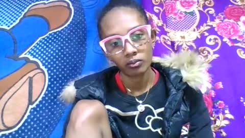 ninie246746 online show from 07-21-26, 05:32