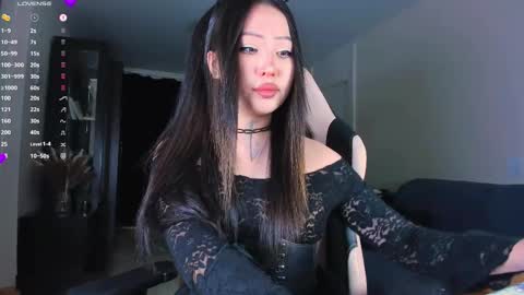 Snapshot of ninjahun chatting on 02-20-25, 08:14 Yumi ig yumibaee online show from 02-20-25, 08:14