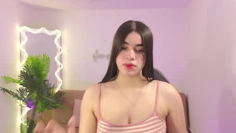 Snapshot of ninna_tay chatting on 11-28-25, 07:38 Ninnaaaa online show from 11-28-25, 07:38