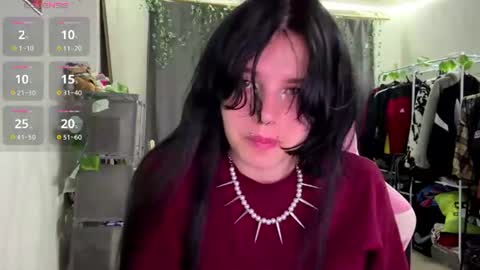 Snapshot of nishazenisek chatting on 06-26-26, 04:55 Alice online show from 06-26-26, 04:55