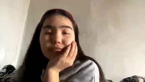 Molly online show from 12-14-25, 08:09