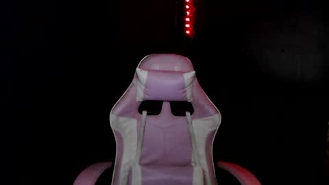 Snapshot of nitchiefucker chatting on 01-15-25, 09:13 Nadz online show from 01-15-25, 09:13