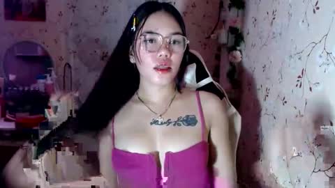 Snapshot of nitchiefucker chatting on 11-16-25, 04:34 Nadz online show from 11-16-25, 04:34
