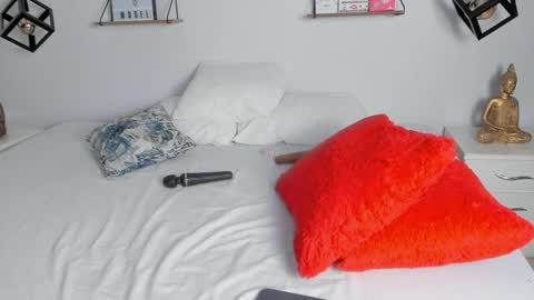 Snapshot of nitha_model chatting on 02-10-25, 08:42 Nitha Gonzalez online show from 02-10-25, 08:42