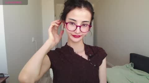 Snapshot of niufrommacau chatting on 05-08-26, 10:53 Niu online show from 05-08-26, 10:53