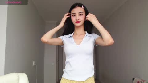 Snapshot of niufrommacau chatting on 05-10-26, 02:17 Niu online show from 05-10-26, 02:17