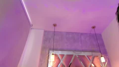  V I C T O R I A   online show from 05-10-26, 08:03
