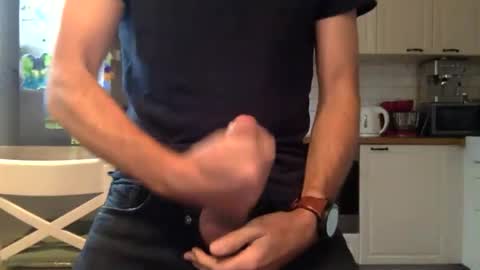 nixomuc online show from 11-08-25, 10:37