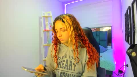nixy_fresa online show from 10-17-25, 11:02