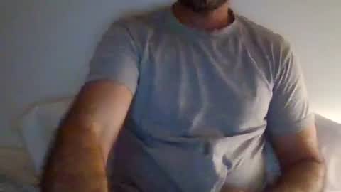 Snapshot of nizer2872870 chatting on 12-14-25, 01:11 nizer2872870 online show from 12-14-25, 01:11